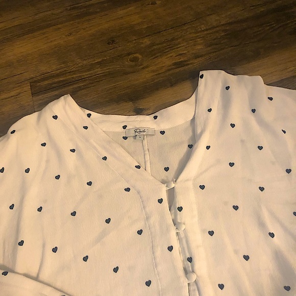 Rails heart print button down cropped blouse size L - Picture 2 of 13